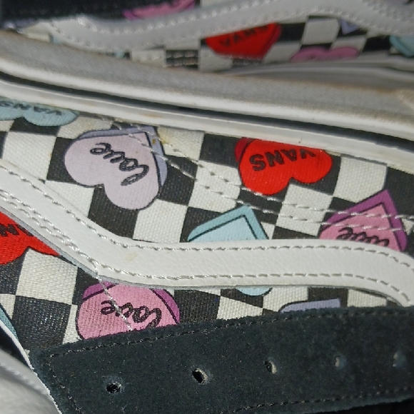 Vans Heart Pattern Sneakers - Black and White with Red Accents - Picture 2 of 6